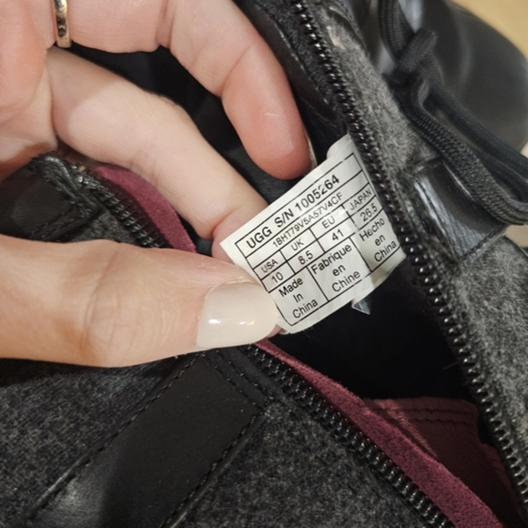 UGG Kesey Boots - Picture 10 of 10